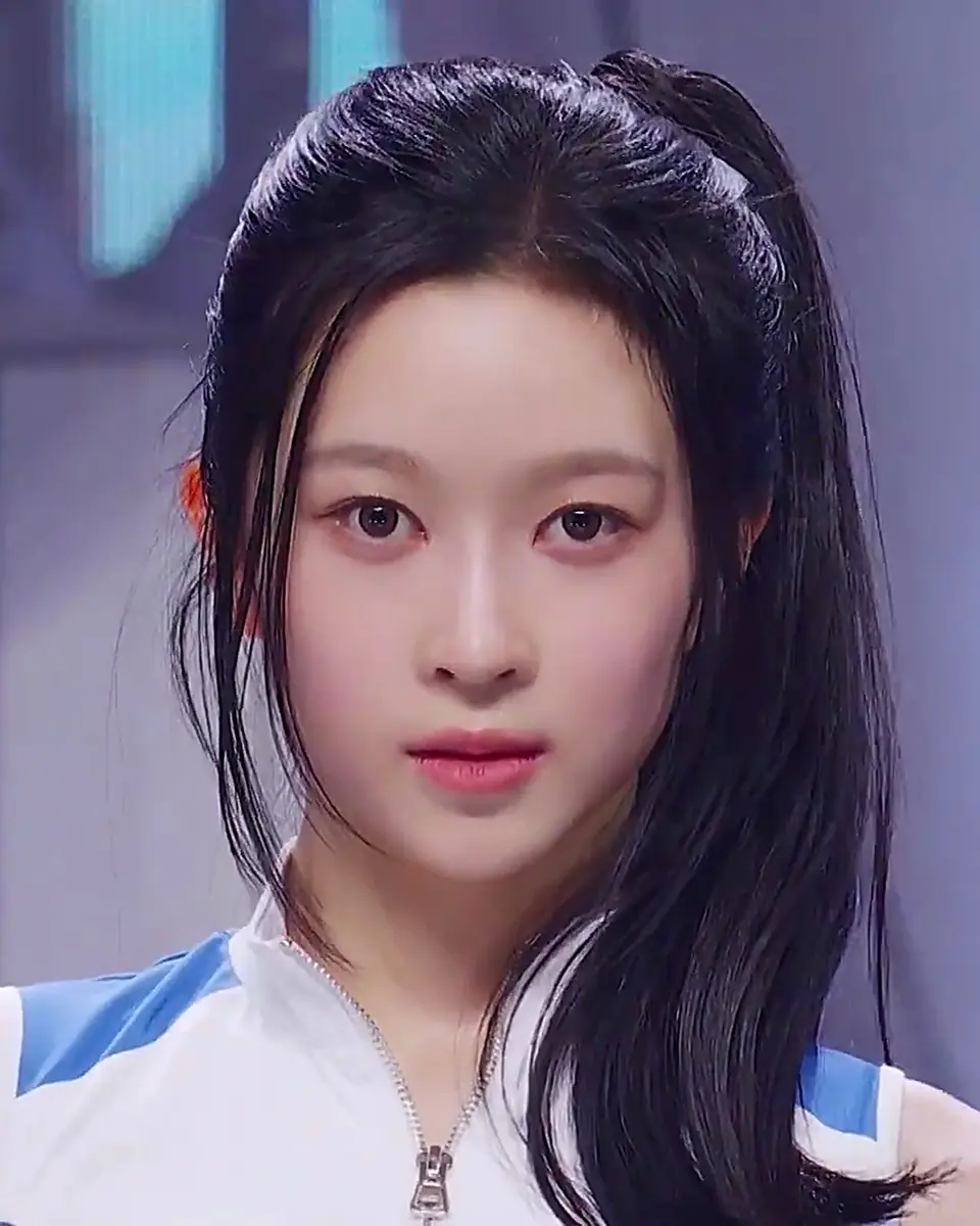 영 YOUNG