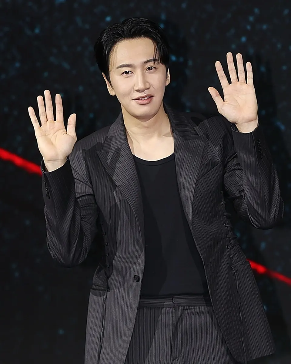 웃기기만 했다면 여기까지 못 왔다
